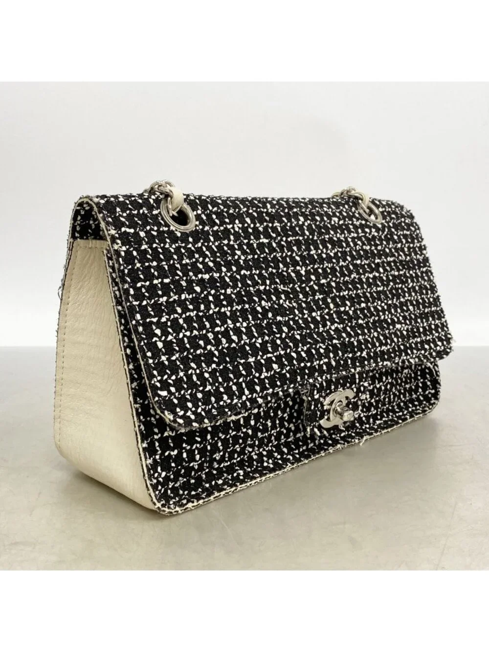 Chanel Shoulder Bag Tweed Black Ivory Silver